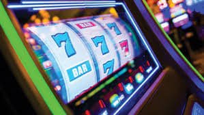 Live casino dealer streaming baccarat on 12 apk for Philippine players